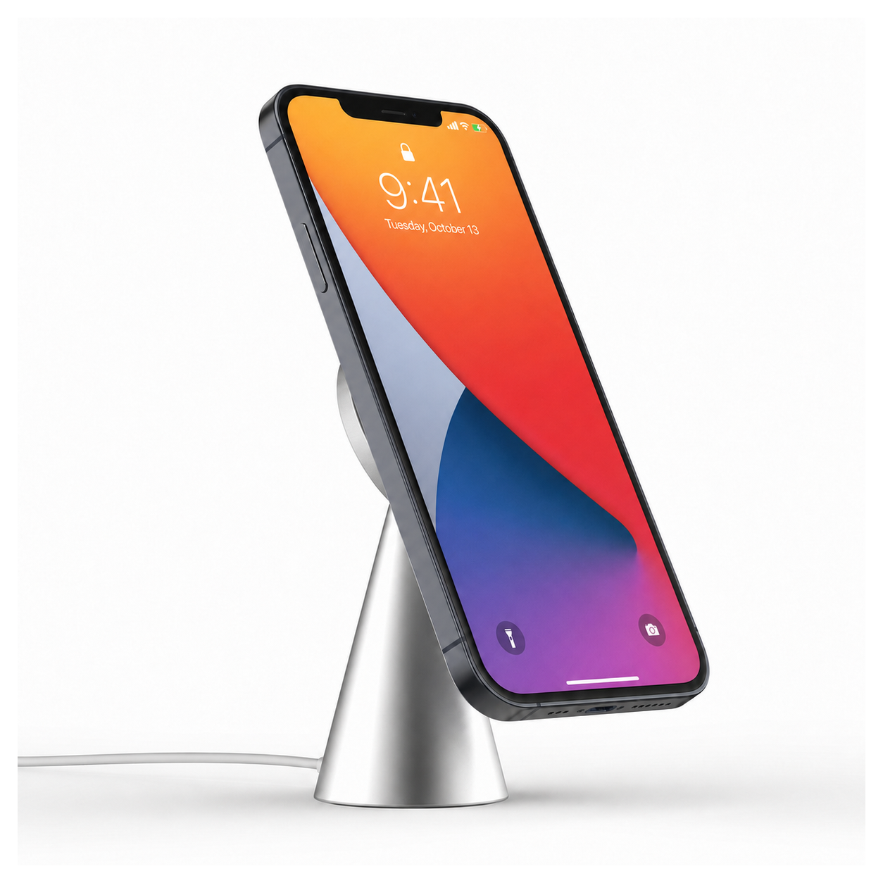 C18 Qi2.2 wireless charger in Silver finish